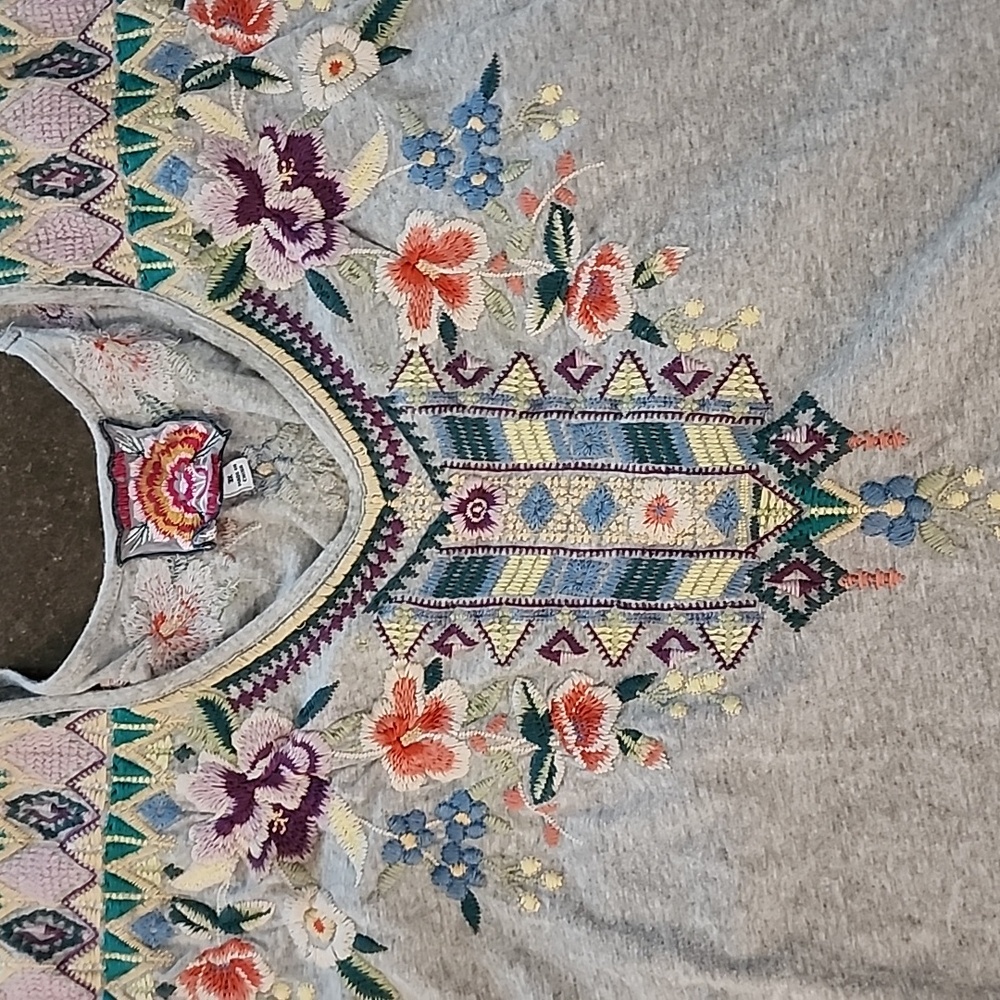 Johnny Was Gray Tee with Multicolor Floral Embroidery